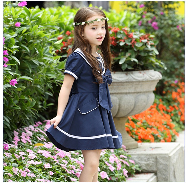 독특하고 우아한 칼라 디자인의 여름 소녀 반팔 네이비 블루 드레스